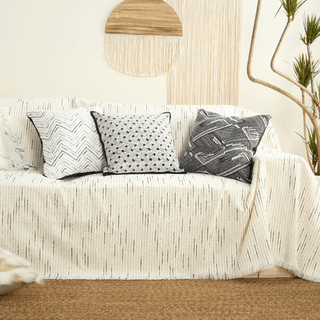 Graphic Lines Cushion Cover Set