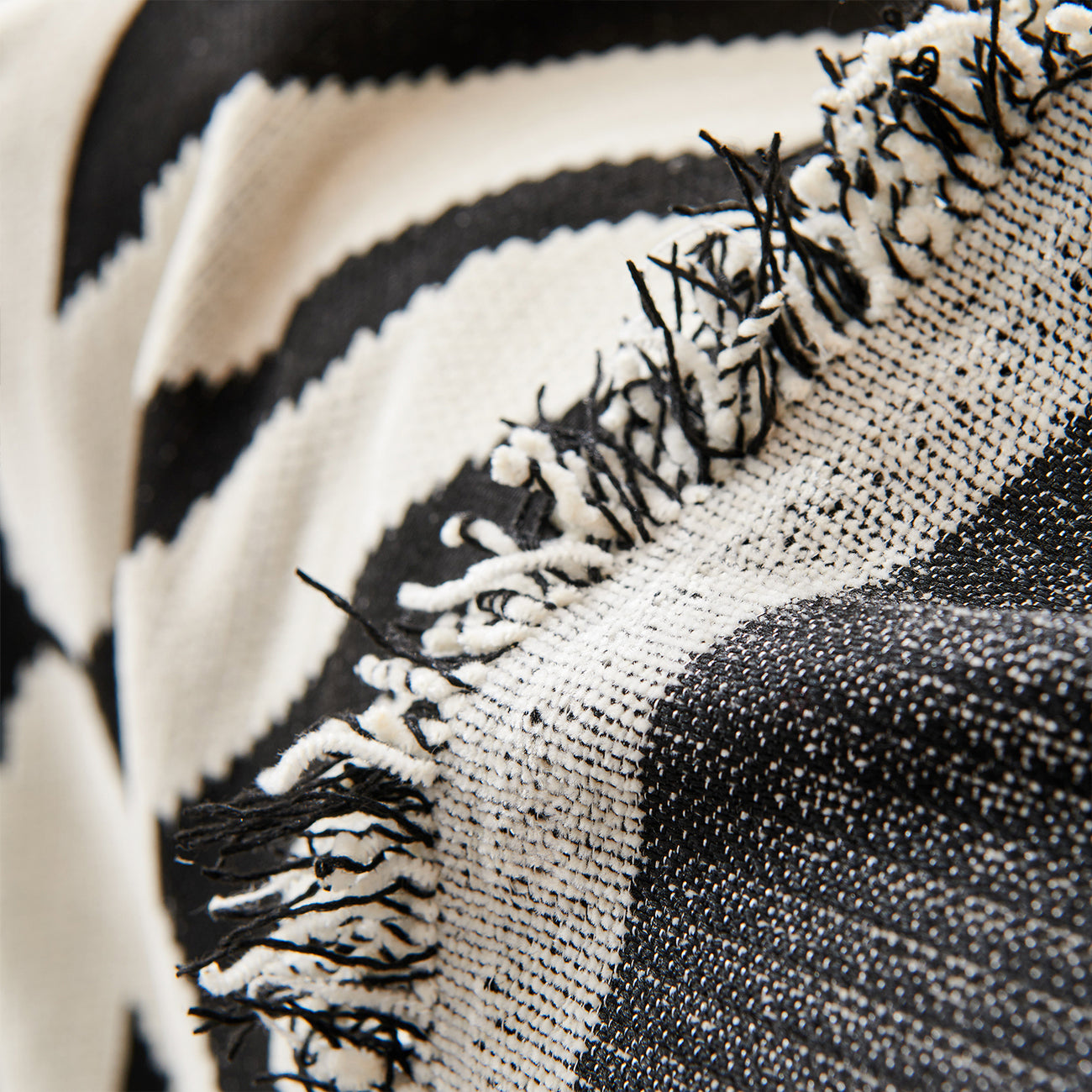 Breeze Comforter Pet Hair Repellent for Dogs/Cats Family Final Sal