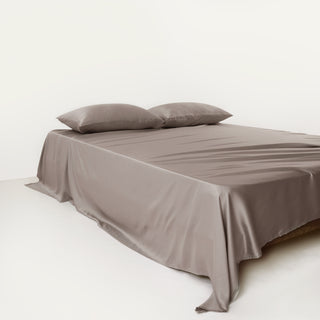 FURRFREE Bamboo Flat Sheet - Pet Hair Repellent for Dogs/Cats Family - Limited Time Offer