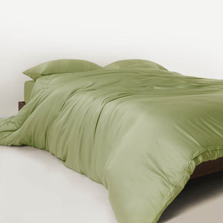 FURRFREE Bamboo Duvet Cover - Pet Hair Repellent for Dogs/Cats Family - Limited Time Offer