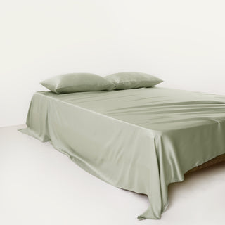 FURRFREE Bamboo Flat Sheet - Pet Hair Repellent for Dogs/Cats Family - Limited Time Offer