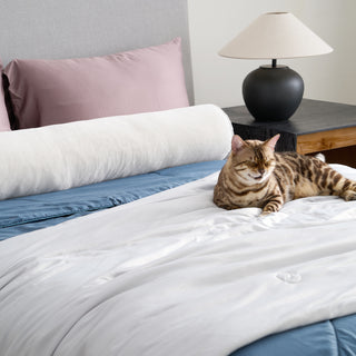 FURRFREE ChillGuard Comforter - Cooling & Pet Hair Repellent for Hot Sleepers/Pet Parents