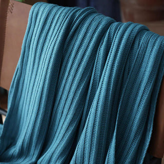 Cozy Ribbed Texture Throw Blanket