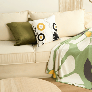 Garden Oasis Throw Blanket and Cushion Cover Set