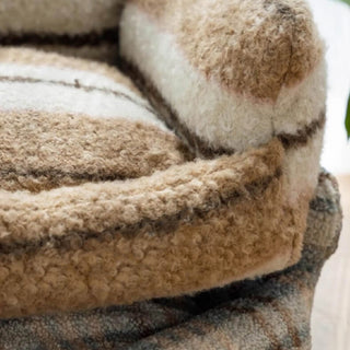 Lazy Holiday Plush Cozy Dog & Cat Sofa Bed